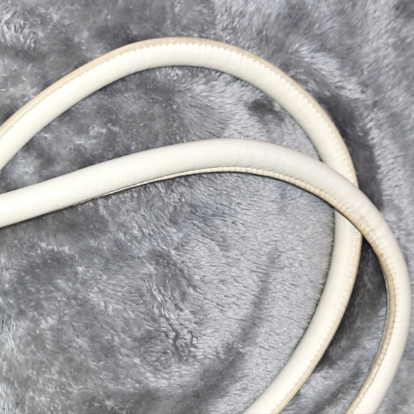 Vera Bradley Shoulder Bag in Palm Beach Gardens - Picture 10 of 12